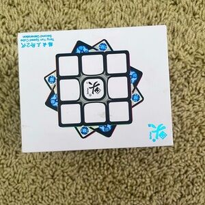 Teng Yun Speed Cube
Second Generation